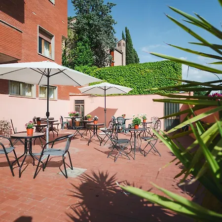 Ξενοδοχείο Vico Alto 3*